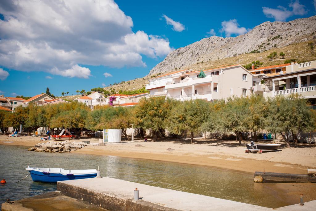 Filip Apartment Omiš Exteriör bild