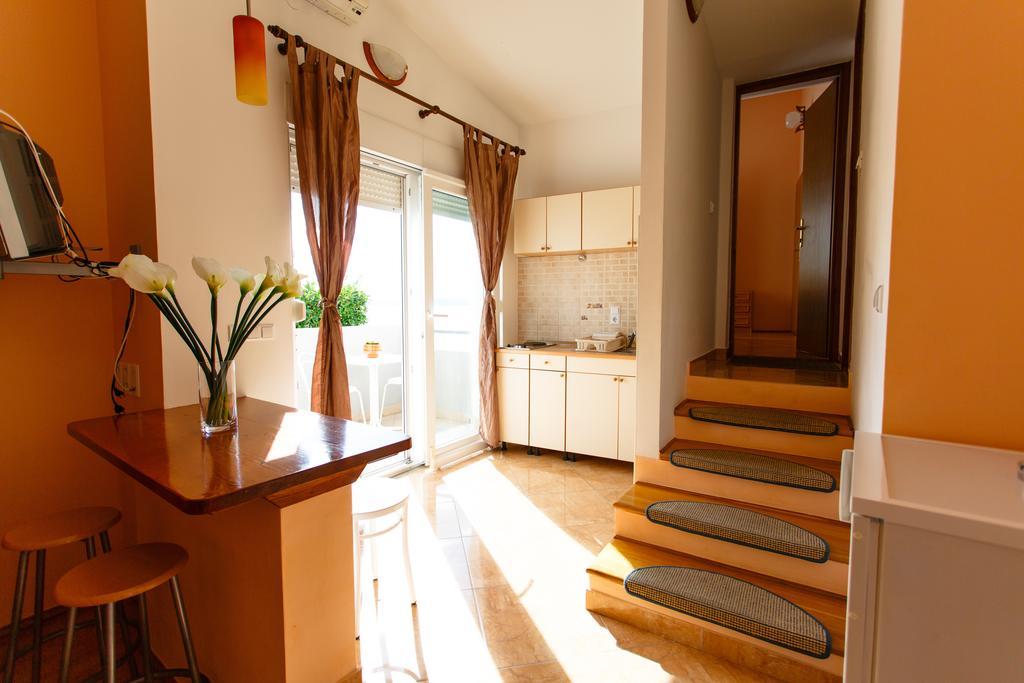 Filip Apartment Omiš Rum bild
