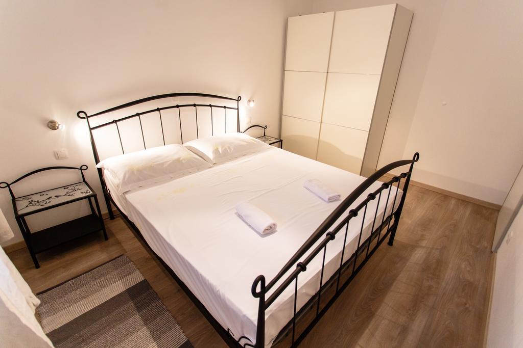 Filip Apartment Omiš Rum bild