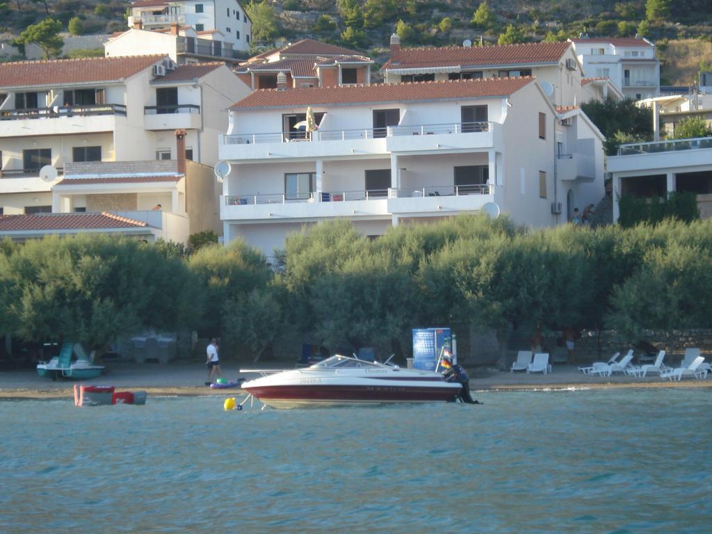 Filip Apartment Omiš Exteriör bild